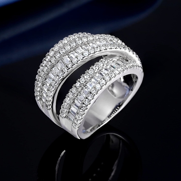 ETERNITY Stacked Emerald Cut Diamond Ring White Gold - Picture 3 of 3